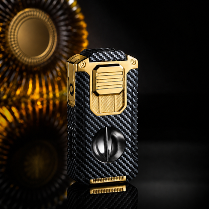 Vintage-Inspired Luxury Refillable Lighter - Monochrome Carbon Fiber