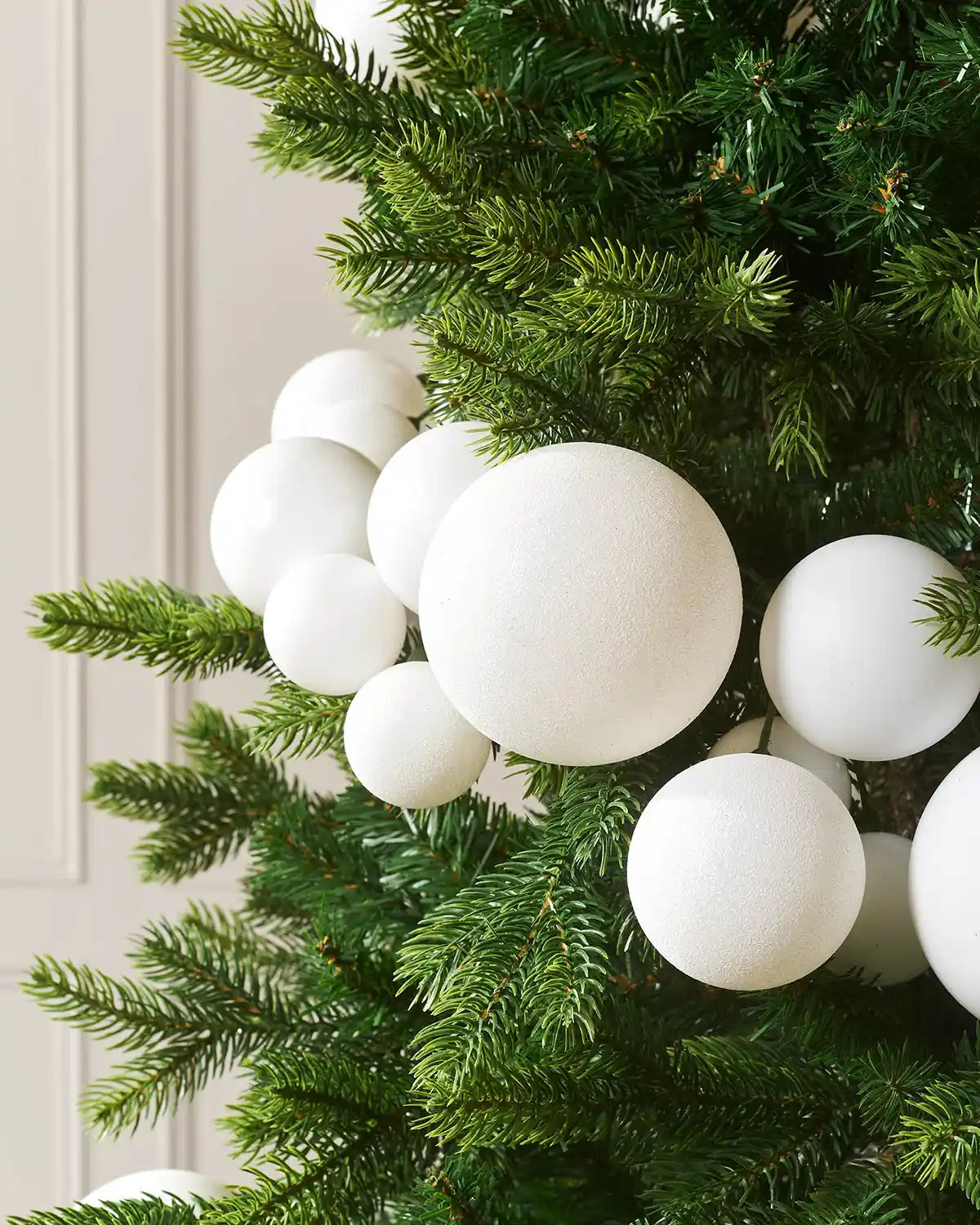 ✨ 5.9ft Decorate in Minutes! Christmas Ornament Garland for Trees, Stairs & Mantels
