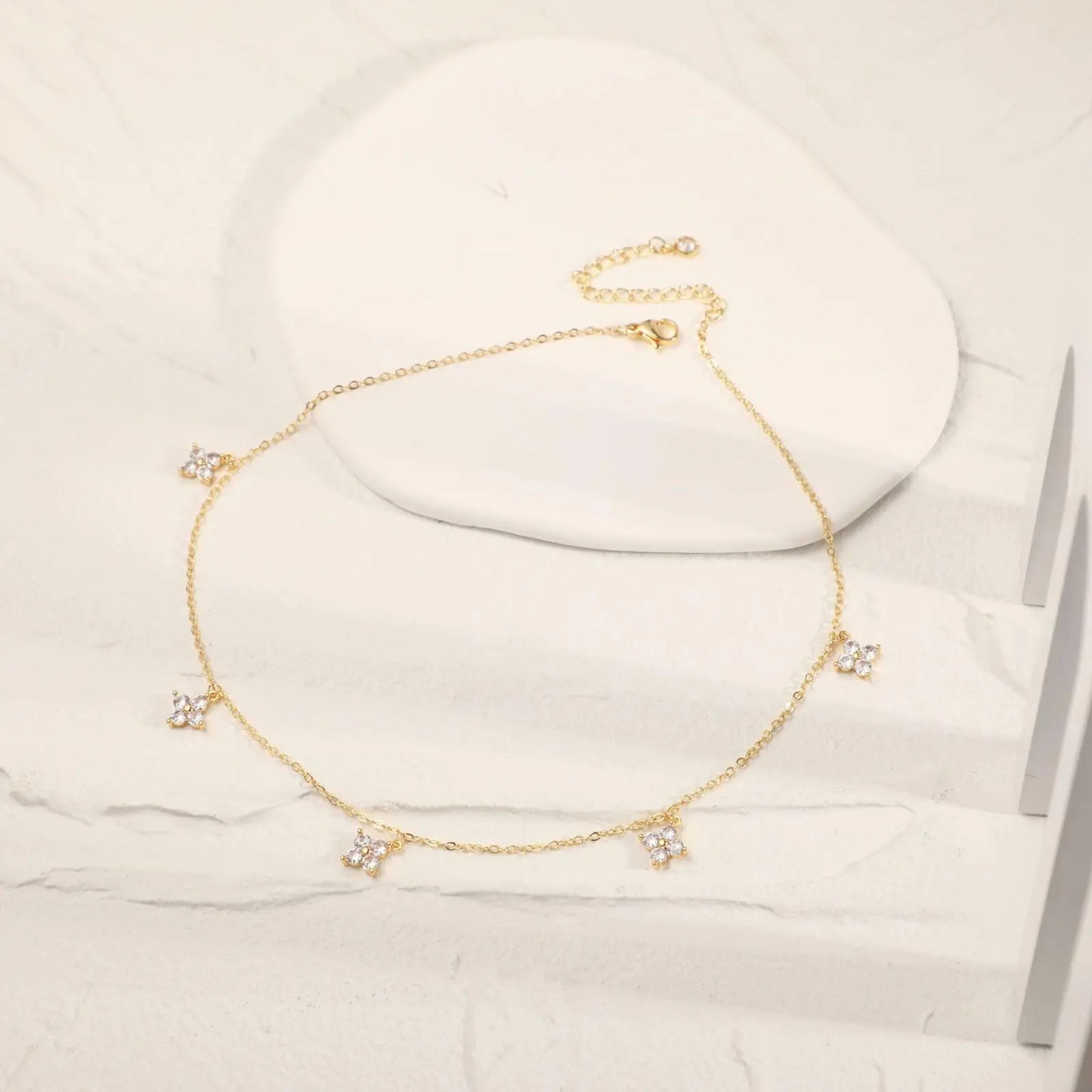 5-Petal Golden Zircon Sparkling CZ Necklace - Trendy Charms Gold & Silver Floral Necklace
