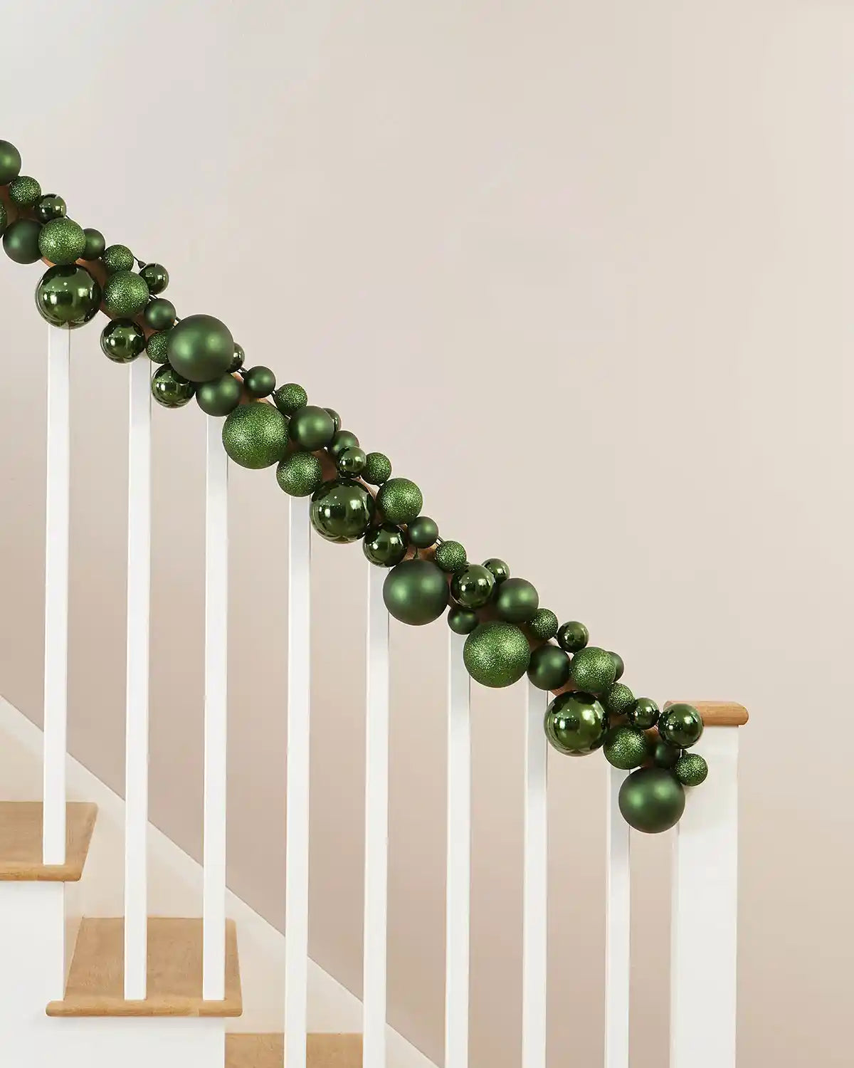 ✨ 5.9ft Decorate in Minutes! Christmas Ornament Garland for Trees, Stairs & Mantels