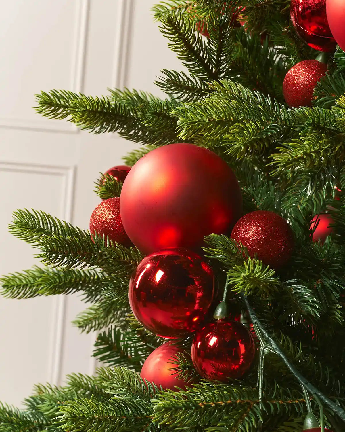 ✨ 5.9ft Decorate in Minutes! Christmas Ornament Garland for Trees, Stairs & Mantels