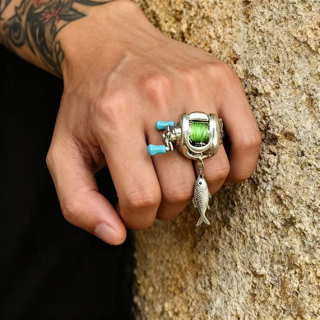 🎣 Mini Fishing Reel Necklace